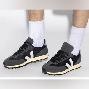 Veja Rio Branco Sneakers NWOT